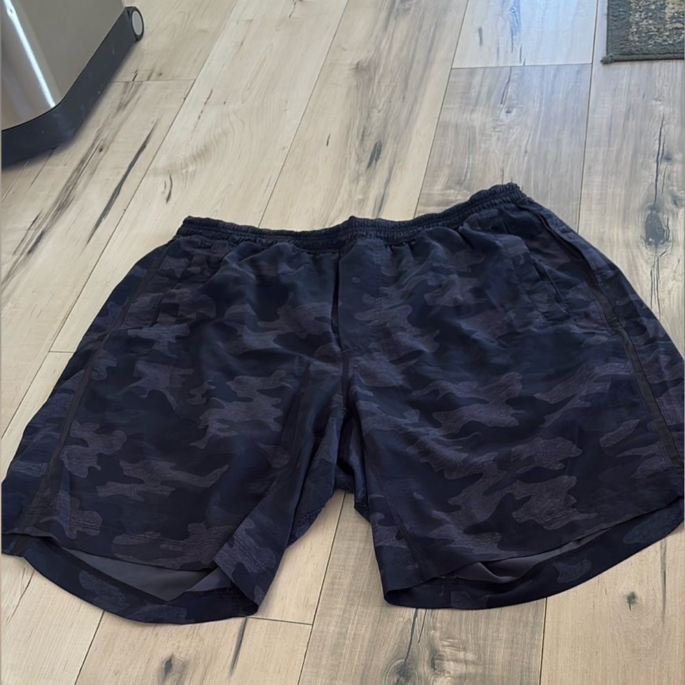 Men’s Lululemon Black/Blue Camo Swim Trunks/Shorts XXL